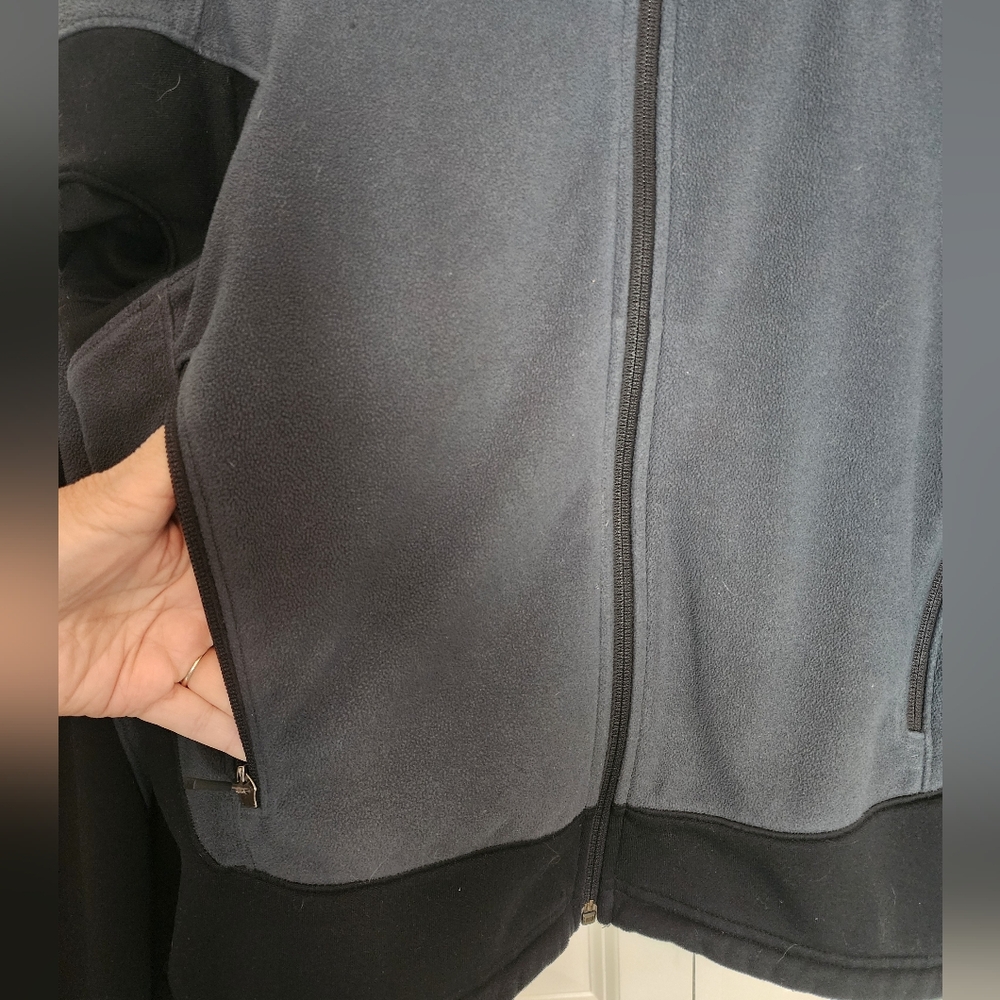 REI Gray Black Full Zip Fleece Jacket Size Medium - Picture 4 of 9